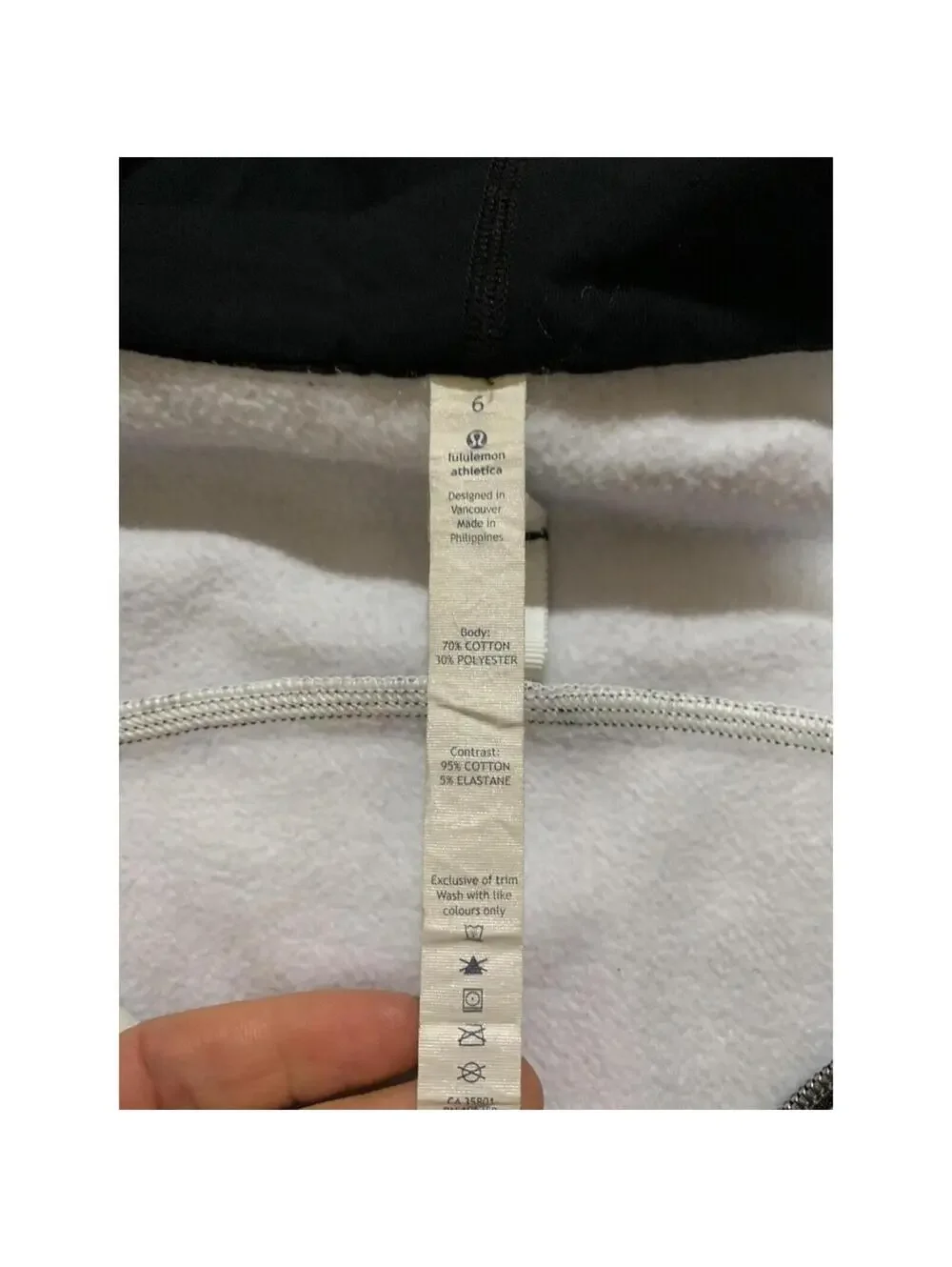 Women's Lululemon scuba jacket hooded black / white size 6 zip